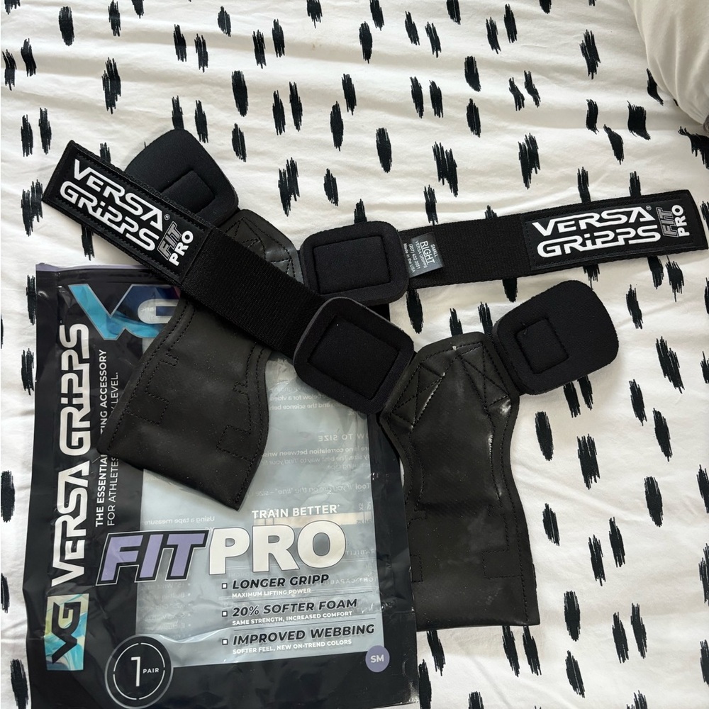 Versa Grips Pro Black Gloves